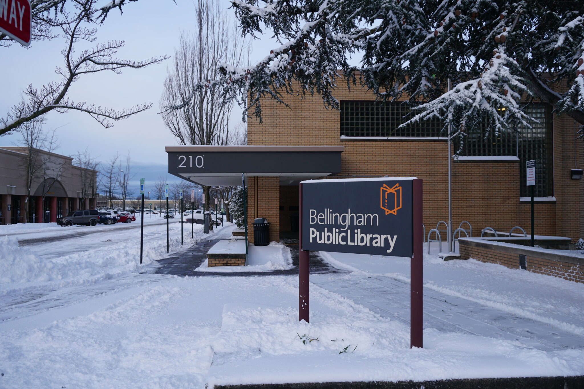 Snow outside Bellingham Public Library entrance