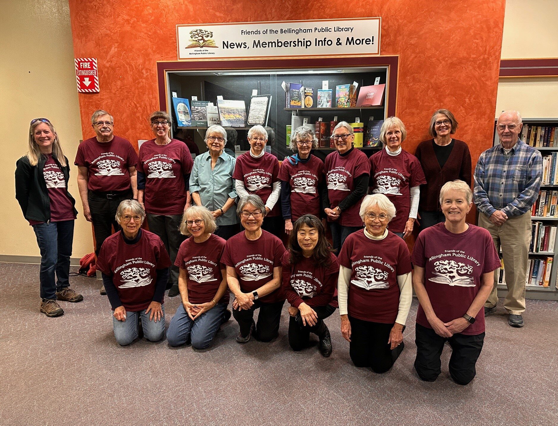 Group photo of 16 people